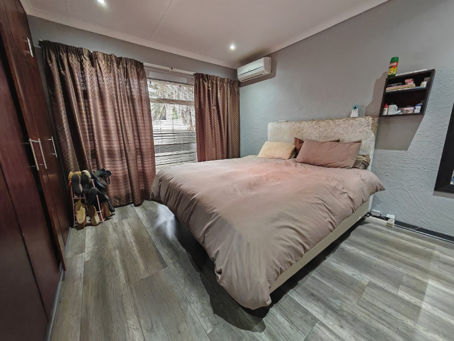  Bedroom Property for Sale in Pellissier Free State